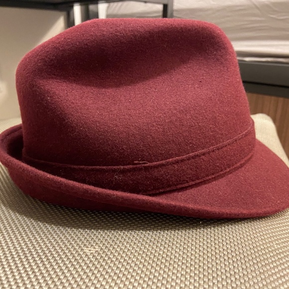 Gucci Burgundy Wool Fedora with Gold Accent main image 4
